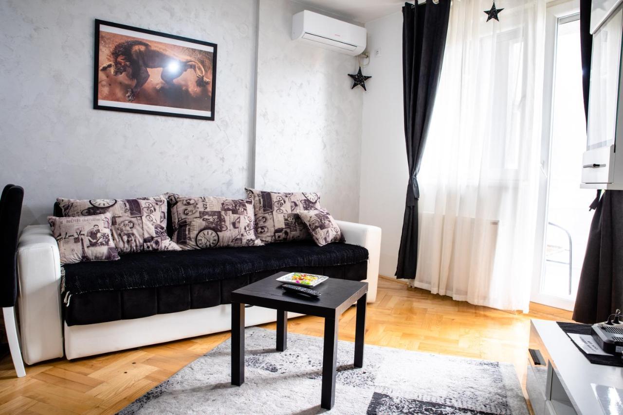 Apartman Black Star Leilighet Novi Sad Eksteriør bilde